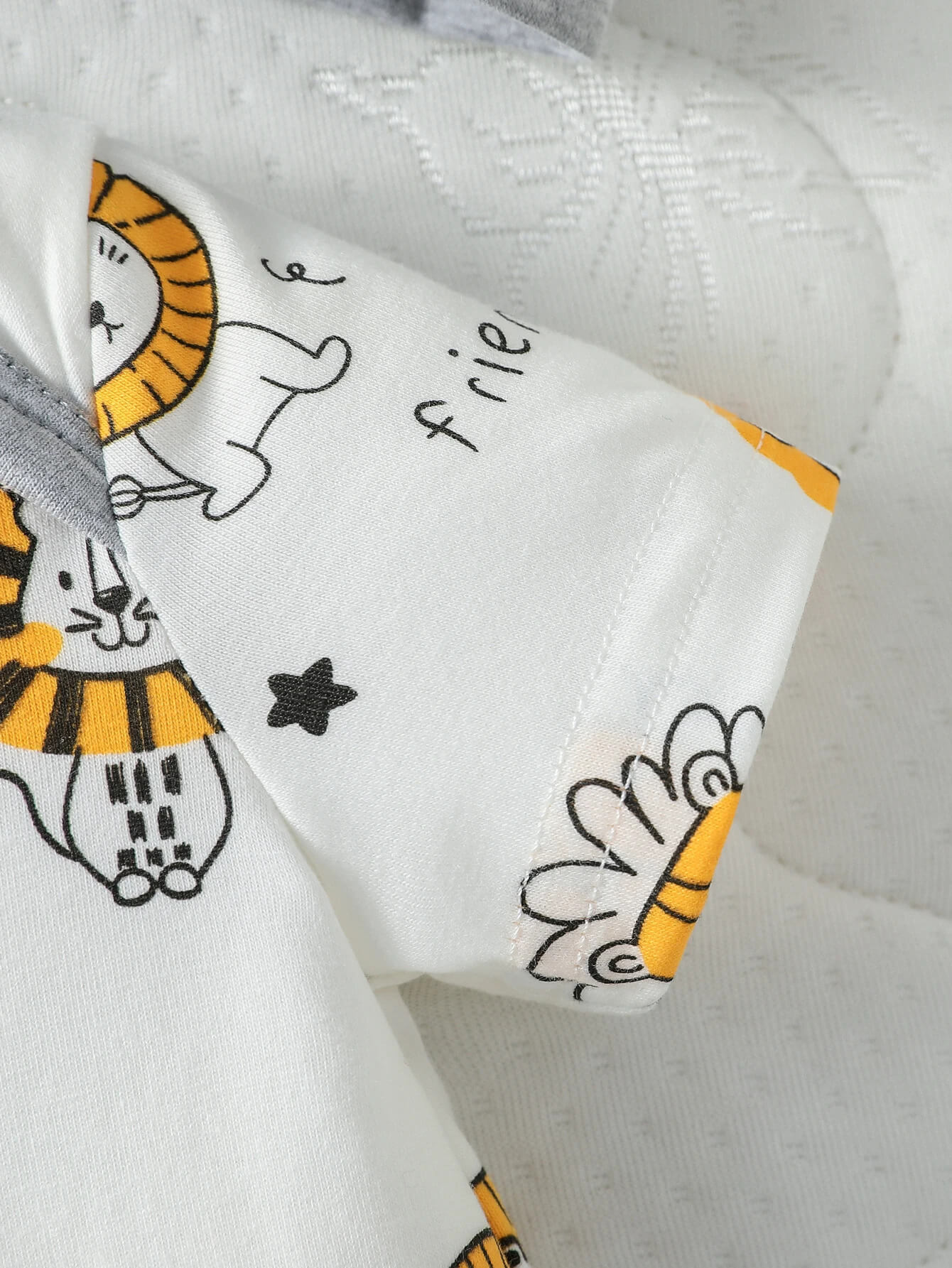 Lion Print Outfit – Bodysuit, Shorts, Hat, Mittens & Bib Set - Image 4